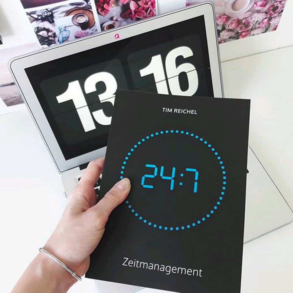 Leserbild: 24/7-Zeitmanagement (Das Zeitmanagement-Buch für alle, die keine Zeit haben, ein Zeitmanagement-Buch zu lesen) von Tim Reichel erschienen im Studienscheiss Verlag